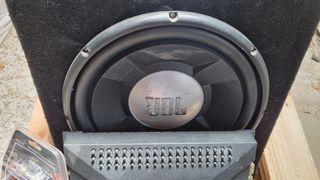 Equipo música coche JBL