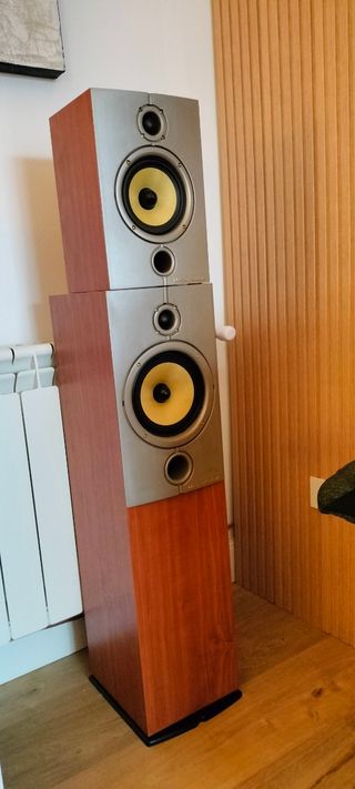 Altavoces Wharfedale 5.1 con subwoofer
