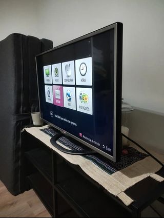 TV LG 32" pulgadas negra muy buen estado