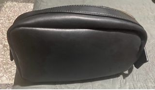 Neceser Calvin Klein original de piel