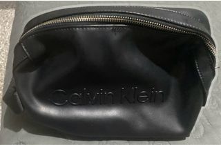 Neceser Calvin Klein original de piel