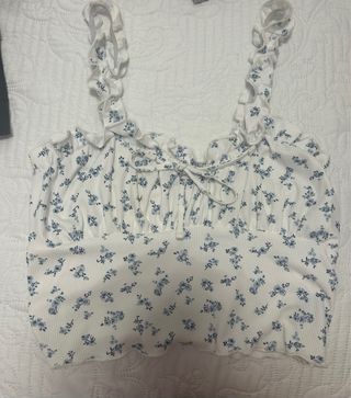 Top blanco con flores - Blusa