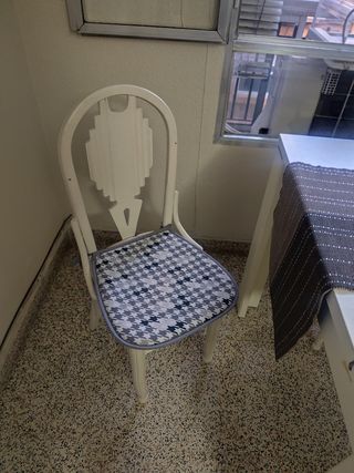 Mesa comedor vintage blanca - 4 sillas