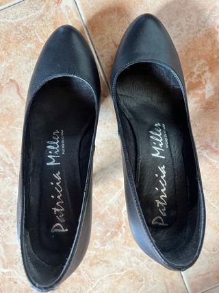 Tacones negros Patricia Miller