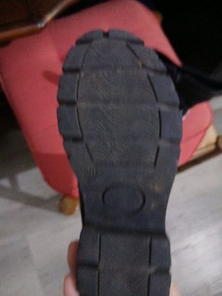 Stivaletti bimba neri con catena