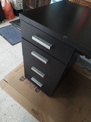 Escritorio madera negro
