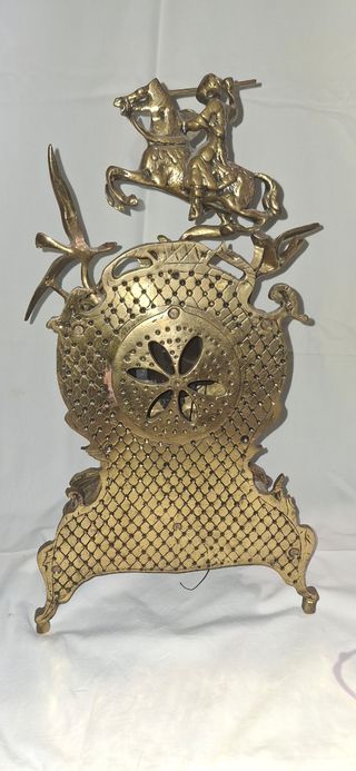 Juego de Candelabros y reloj   bronce.