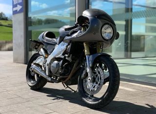 Yamaha SZR 660 Cafe Racer