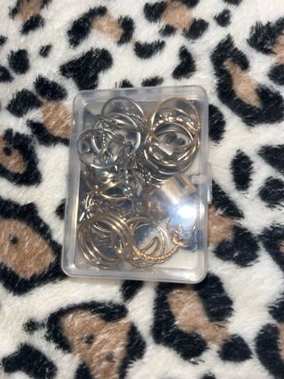 48 Anillos-dorados y plateados