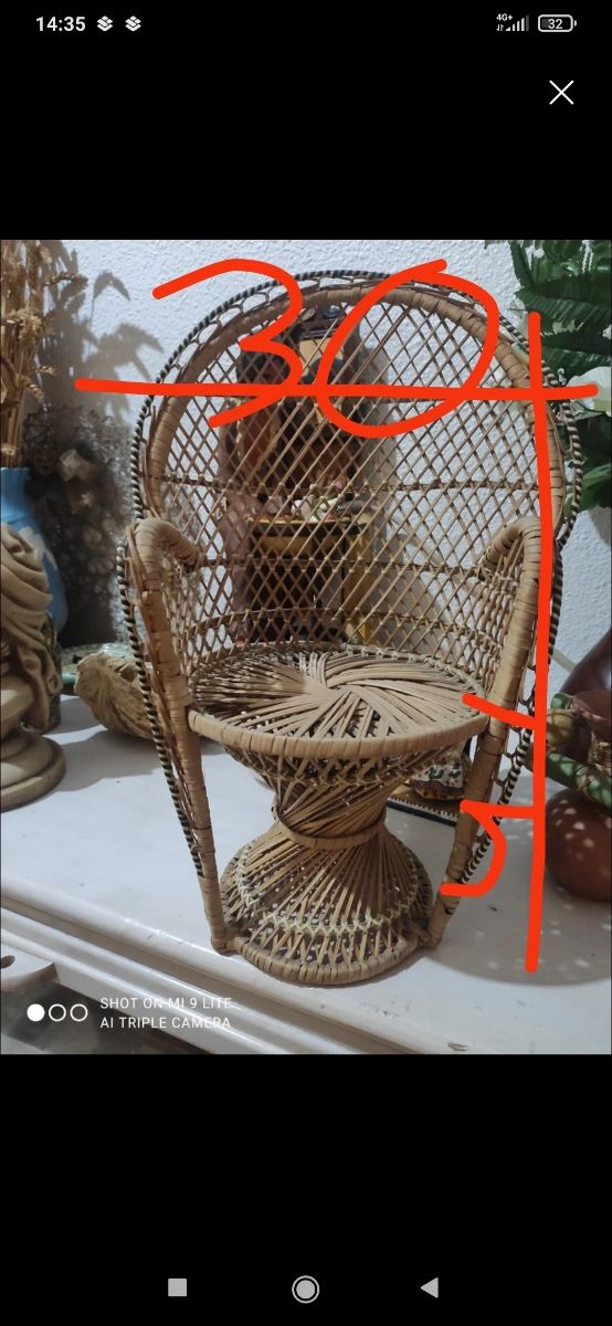 Silla de mimbre de muñeca