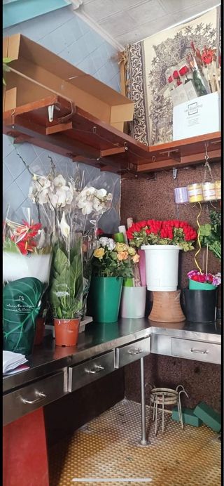 Alquiler/traspaso de floristeria en buena zona