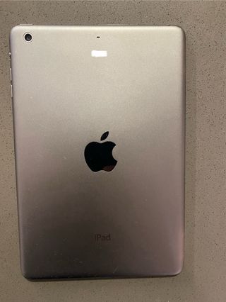 iPad Mini 2 Gris/Plata - Como Nuevo