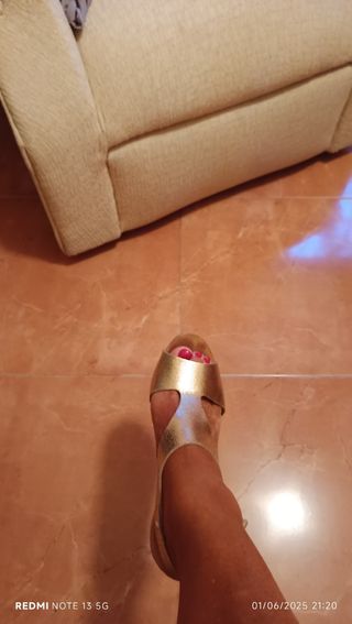 Sandalias Fiori doradas - T.39