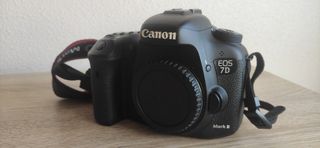 Camara de fotos Canon 7 D Mark ii