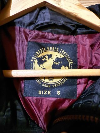 Chaquetón negro acolchado hombre