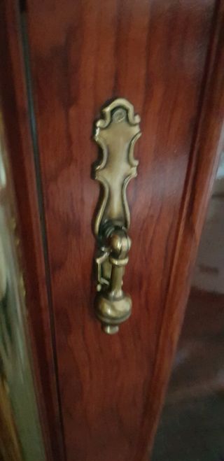 Vitrina madera estilo clásico