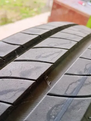 Michelin Primacy 4 235/45 R20