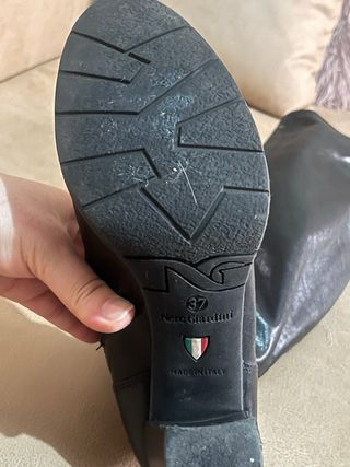 Botas altas piel negras