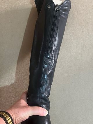 Botas altas piel negras