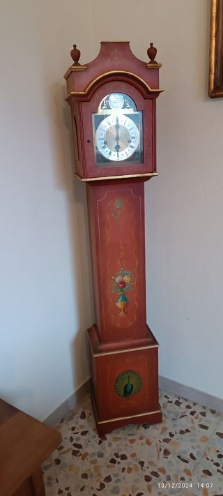 Orologio a pendolo antico