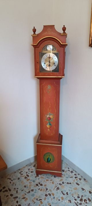 Orologio a pendolo antico