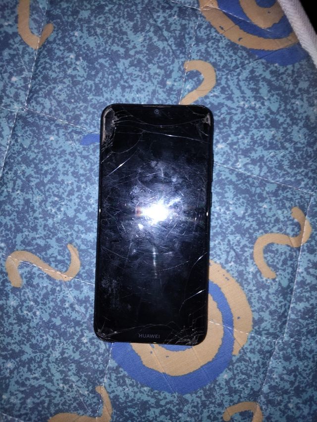 Lote de móviles  Motorola E6 plus Huawei Y6