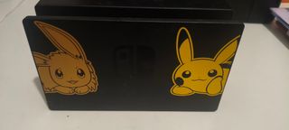 Nintendo Switch Pikachu & Eevee + Pokéball