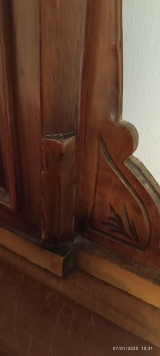 Cassettone antico in legno