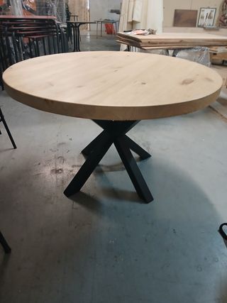 Mesa redonda industrial madera metal