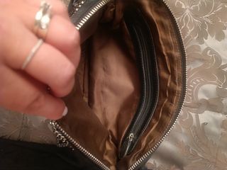 Bolso Love Moschino negro y plata