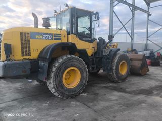 Pala cargadora Komatsu WA270-7 usada