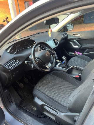 Peugeot 308 2018 110CV 117000 K DIESEL UN PROPIET