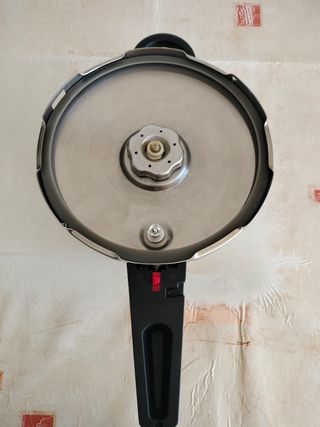 Olla express Monex: ¡Como nueva! Ojo no hago envío