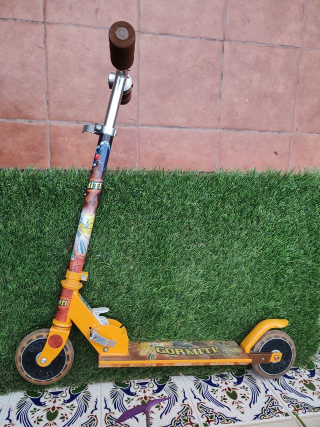 Patinete infantil Gormitti