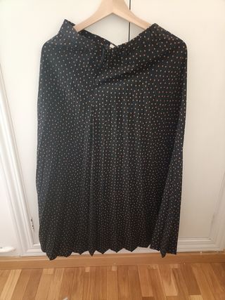 Falda midi Pull Bear - lunares negra y naranja