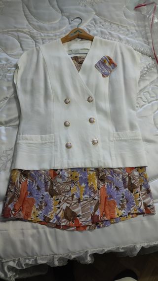 Conjunto blusa y falda vintage