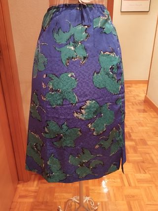 Falda vintage floral azul y verde