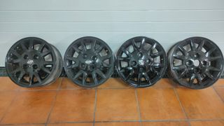 Llantas Nissan 15" - 4 unidades