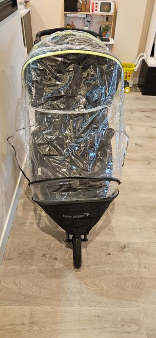 Carrito Hauck con Saco y Chubasquero