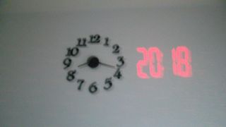 Reloj proyector OREGON RM-512-P NEGRO