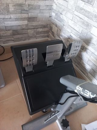 Volante Thrustmaster T-GT PS4 PS5 y PC