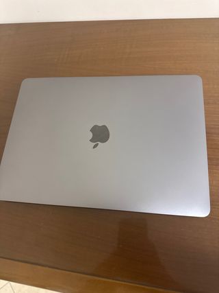 MacBook Air 13" M1 - Apple