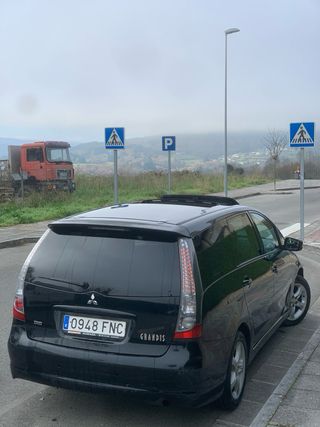 Mitsubishi Grandis 2008