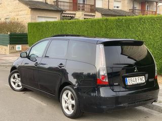 Mitsubishi Grandis 2008