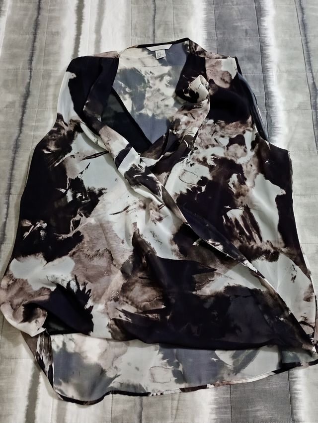 Blusa H&M nera e grigia