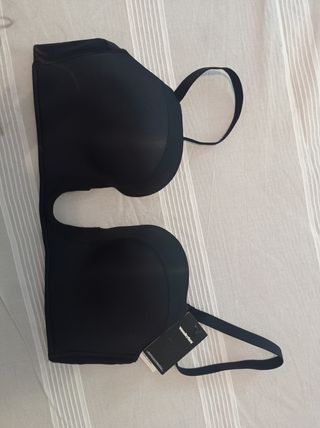 Sujetador Wonderbra negro talla 95D para escotes