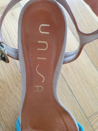 Sandalias turquesas Unisa