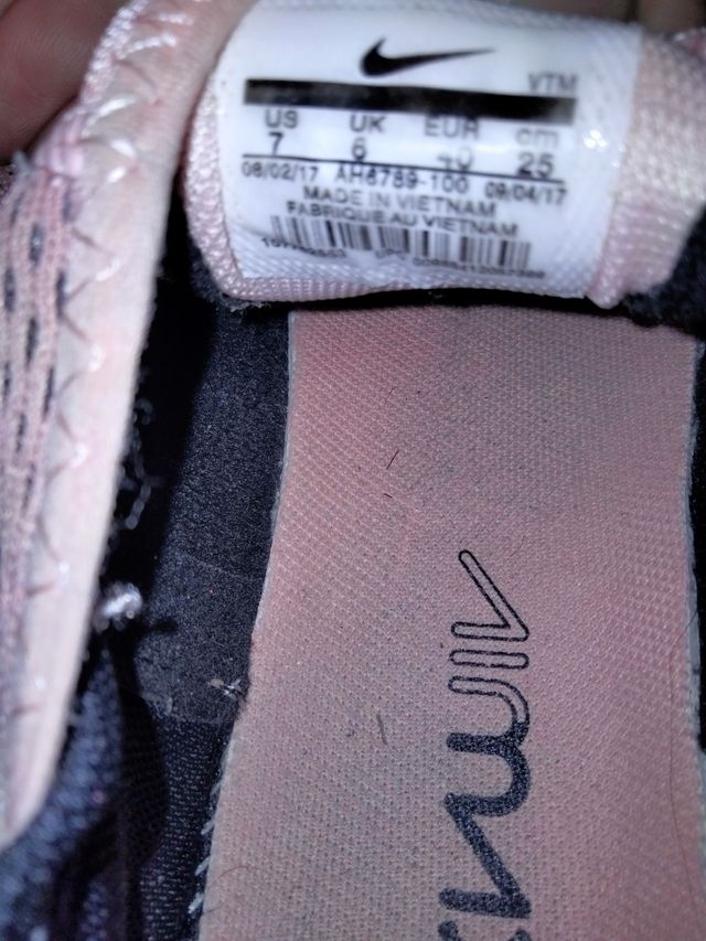 Nike Air Max 270 - Rosa claro