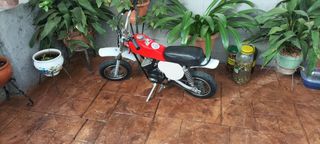 Moto infantil clásica