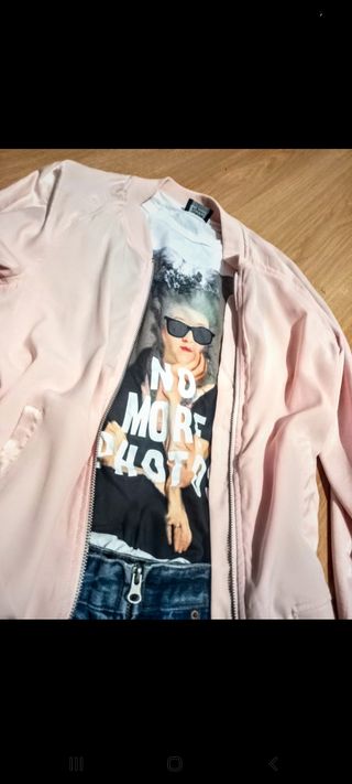 Cazadora bomber Stradivarius a estrenar